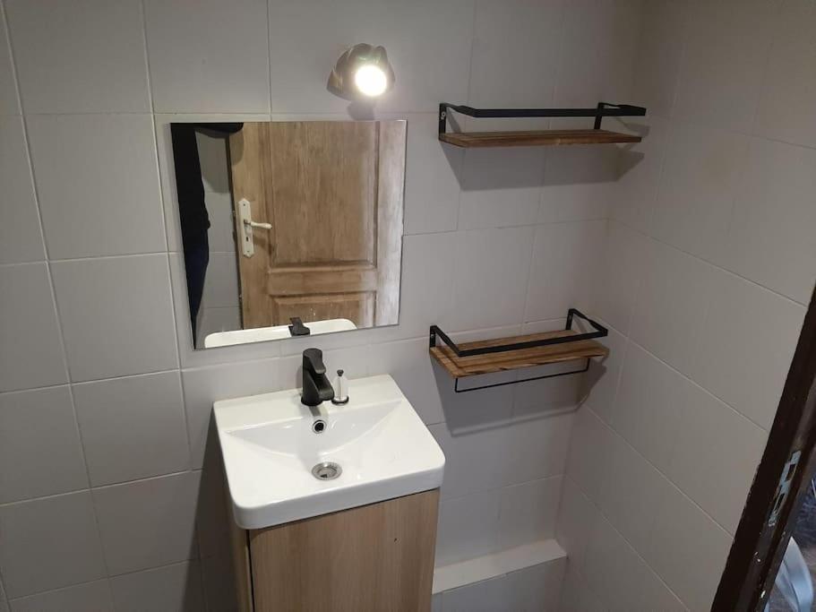 T3 Hyper-Centre Au Calme Tout Equipe Parking Prive Apartment Castres  Ngoại thất bức ảnh