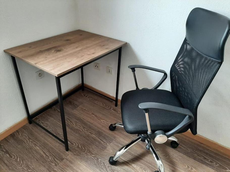 T3 Hyper-Centre Au Calme Tout Equipe Parking Prive Apartment Castres  Ngoại thất bức ảnh